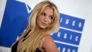 Babasının vasilikten çıkarılması için verdiği hukuk çabasını kazanan Britney Spears, hayranlarına teşekkür etti