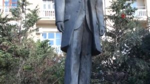 Bakü'de Atatürk vefat yıl dönümünde merasimle anıldı