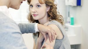 Bir araştırmaya nazaran HPV aşısı, rahim ağzı kanserini yüzde 90'a yakın önlüyor