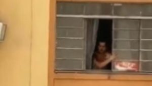 Brezilya'da eşinden şiddet gören gebe bayan pencereden atlayarak kaçmaya çalıştı