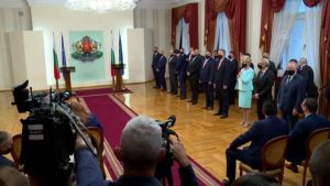 Bulgaristan'da erken genel seçim ile cumhurbaşkanı seçimi 14 Kasım'da yapılacak