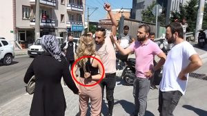 Bursa'da muhabirlerin elinden bıçağı aldığı sanık, 7 başka cürümden yargılanacak