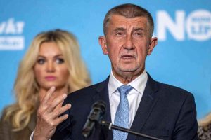 Çekya'da resmi olmayan sonuçlara nazaran muhalefet mecliste çoğunluğu sağladı