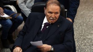 Cezayir'in eski Cumhurbaşkanı Abdülaziz Buteflika 84 yaşında hayatını kaybetti