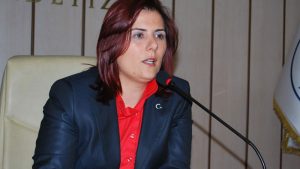 CHP'li Çerçioğlu: Kravat takıyor diye bir caniye indirim uygulanıyorsa, bu ülkede bayanlar kimsesizdir