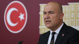 CHP'li Murat Bakan'dan, Süleyman Soylu'ya 'Aliağa' soruları: 3 polis söz sırasında ayrıcalıklı mı davrandı?