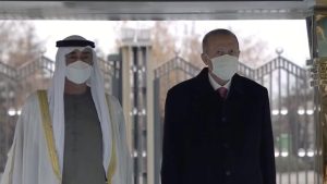 Cumhurbaşkanı Erdoğan, BAE Veliaht Prensi bin Zayed'i resmi merasimle karşıladı