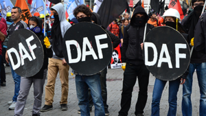 DAF'ta şiddet gören gençler: Bu tarikat örgütlenmesi yıllardır DAF’ın içinde, gelenek haline gelmiş durumda