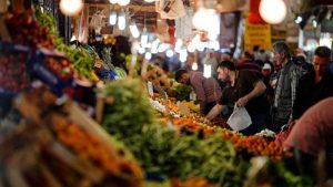 DİSK-AR: Dar gelirlinin besin enflasyonu yüzde 35-40 ortasında