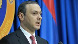 Ermenistan: Türkiye'yle alakaları ön şartsız olarak olağanlaştırmayı mümkün görüyoruz