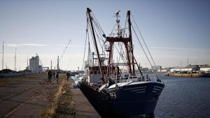 Fransa balıkçılık krizi ile ilgili İngiltere’ye 10 Aralık’a kadar müddet verdi