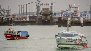 Fransız balıkçılardan Manş Tüneli ve 3 limanda 'balıkçılık ruhsatı' protestosu