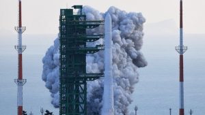 Güney Kore birinci yerli roketi Nuri'yi uzaya gönderdi
