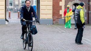Hollanda Başbakanı Rutte, kokain mafyasının tehdidi sonrası sıkı müdafaaya alındı