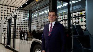İmamoğlu yeni metrobüs aracını test etti: Metrobüs filosunun yenilenmesi için uzun müddettir cumhurbaşkanlığı onayı bekliyoruz