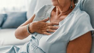 Kalp damar hastalıkları bayanlarda daha sessiz ilerliyor