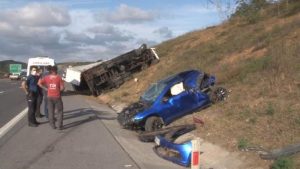 Kuzey Marmara Otoyolu'nda kaza: TIR, arabası ezdi!