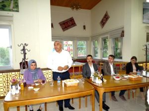 Lider Çalışkan'dan Kaymakam Karadağ'a veda yemeği