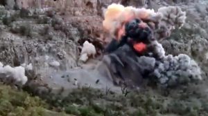 Mehmetçik'in, terör örgütü PKK'nın "Girilemez" dediği mağaraları yerle bir ettiği imajlar paylaşıldı