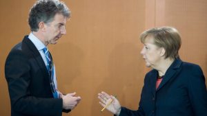 Merkel'in eski dış siyaset danışmanı: Söz dağarcığımdan 'Batı' sözünü çıkardım; Rusya ve Çin'in negatif tarif için kullandığı bir terim