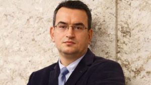 Metin Gürcan: DEVA Partisi, kurucusuna casusluk suçlamasında hukuksal dayanak verecek; diplomattan kayıt dışı para almasıyla ilgili savunma isteyecek