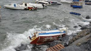 Pendik'te 2 balıkçı teknesi battı