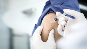 Prof. Dr. Esin Şenol: Bu yıl çok büyük bir grip salgını bekleniyor, altı aydan büyük herkes aşı olmalı