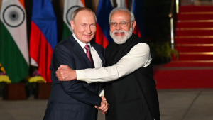 Rusya Devlet Lideri Putin ile Hindistan Başbakanı Modi, Yeni Delhi'de bir ortaya geldi