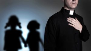 Vatikan, Çocuklara Tecavüz Ettiği Söylenen Rahibi Hatasız Buldu