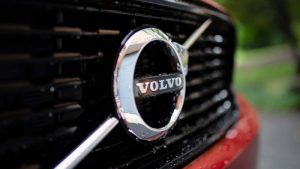 Volvo, logosunu değiştiren üreticiler ortasına katıldı