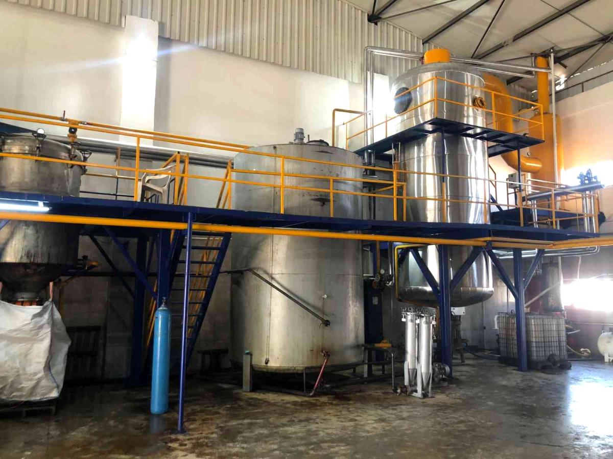 Adana'da 74 bin 500 litre uydurma akaryakıt ele geçirildi Adana'da 74 bin 500 litre uydurma akaryakıt ele geçirildi