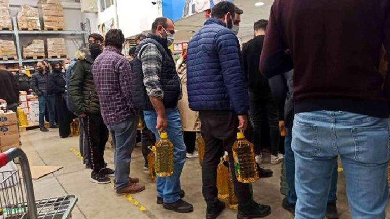 Ahmet Taşgetiren: Beşerler devayı ülkeyi yönetenlerden bekliyor, görünen o ki, orada da çaresizlik durumu kelam konusu Ahmet Taşgetiren: Beşerler devayı ülkeyi yönetenlerden bekliyor, görünen o ki, orada da çaresizlik durumu kelam konusu