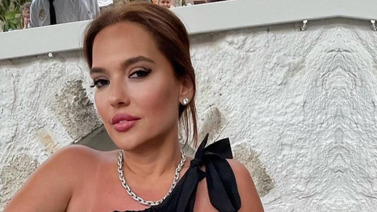 Amerika'da gittiği acilde bir serum için 12 bin dolar ödeyen Demet Akalın isyan etti Amerika'da gittiği acilde bir serum için 12 bin dolar ödeyen Demet Akalın isyan etti
