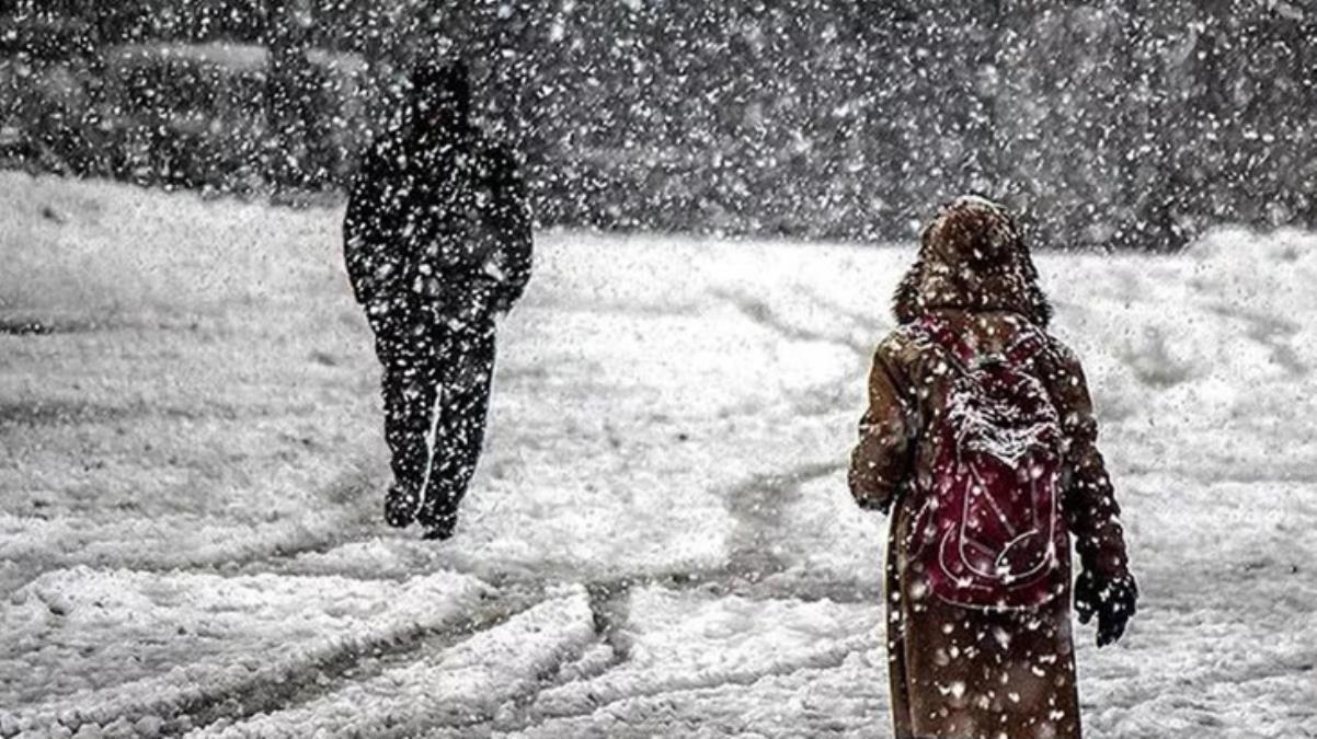 Ankara'da okullar tatil mi? 20 Ocak Perşembe yarın Ankara'da okullar tatil mi ilan edildi? Valilik'ten açıklama yapıldı mı? Ankara'da okullar tatil mi? 20 Ocak Perşembe yarın Ankara'da okullar tatil mi ilan edildi? Valilik'ten açıklama yapıldı mı?