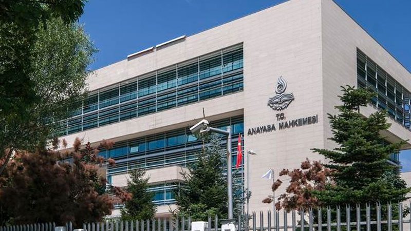 AYM'den Basın İlan Kurumu'na ihtar üzere ihlal kararı