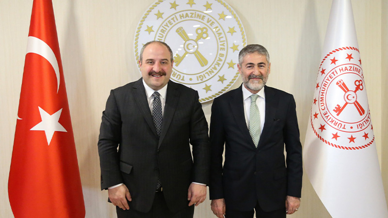 Bakan Nebati: Mustafa Varank ile görüştük, müjdelerimiz yakında Bakan Nebati: Mustafa Varank ile görüştük, müjdelerimiz yakında