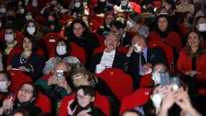 Bergen sinemasını izleyen Kılıçdaroğlu'ndan İstanbul Kontratı açıklaması