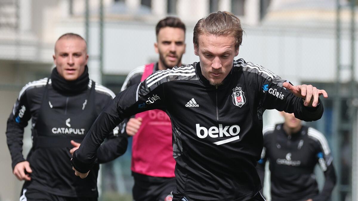 Beşiktaş'ta Trabzonspor mesaisi! Çift kale taktik maç... Beşiktaş'ta Trabzonspor mesaisi! Çift kale taktik maç...