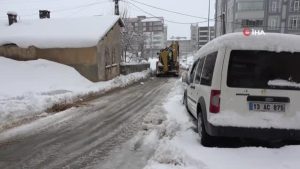 Bitlis'te 162 köy yolu ulaşıma kapandı
