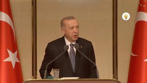 Cumhurbaşkanı Erdoğan AKP'lilere seslendi: Türkiye vesayetin, darbecilerin, geri kalmışlığından daima birlikte kurtardık