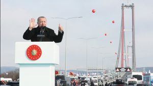 Erdoğan, birtakım bakanlar ve Limak Holding yöneticileri hakkında “nitelikli dolandırıcılık” ve “görevi berbata kullanma”dan cürüm duyurusu
