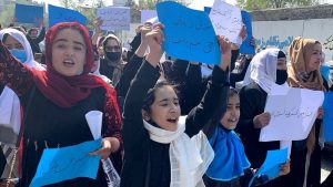 Kabil'de bayanlar, kız çocuklarının okula dönmesi için toplandı; “Konu özgürlük çabası olduğunda ölmeye hazırım"