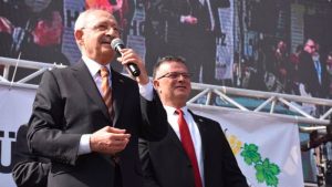 Kılıçdaroğlu: 6 milyon 300 bin genç gümbür gümbür geliyor
