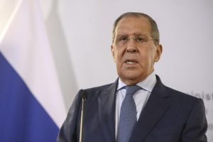 Lavrov: "ABD nükleer silahlarının kimi Avrupa ülkelerinde hala var olması kabul edilemez"