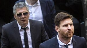 Messi vedaya hazırlanıyor! Babasını son transferi için İspanya'ya gönderdi