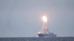 Rus ordusu Putin'in "durdurulamaz" olarak nitelendirdiği hipersonik füzelerden yeni imajlar paylaştı