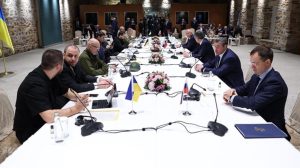 Son dakika! Ukrayna'dan "barış anlaşması" açıklaması: Rus askerleri çekilirse referanduma götüreceğiz