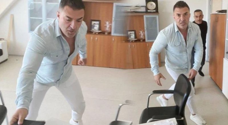 Adnan Menderes Üniversitesi'nde şiddet savı: Dekan, profesörü öğrenciler önünde azarladı, oda bastı, tehditler savurdu