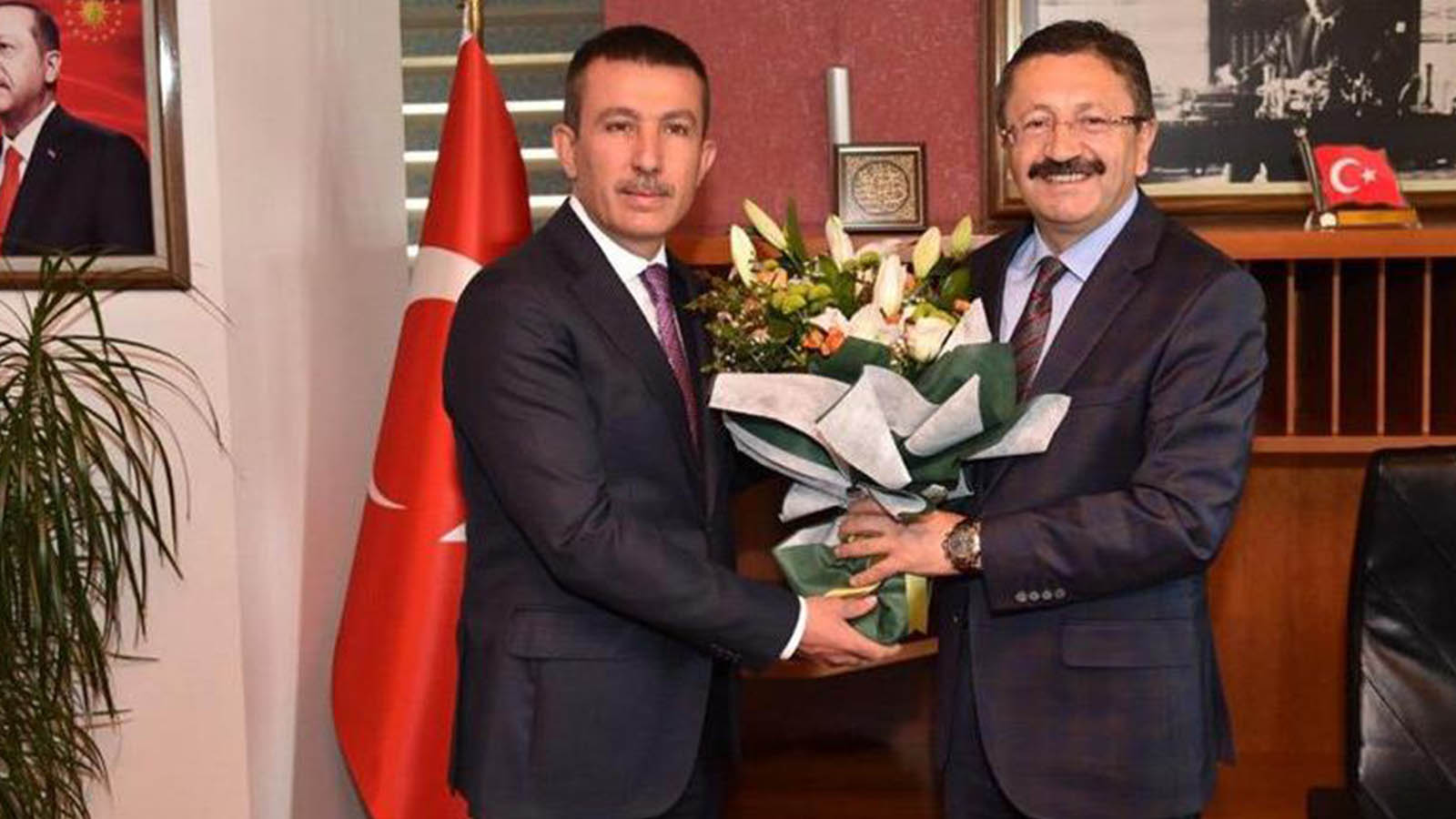AKP'li Altındağ Belediyesi'nde halef selef liderler ortasında borç hengamesi AKP'li Altındağ Belediyesi'nde halef selef liderler ortasında borç hengamesi