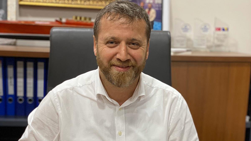 AKP’li Üsküdar Belediyesi'nden Ensar Başkanı’na 'veda' ihalesi